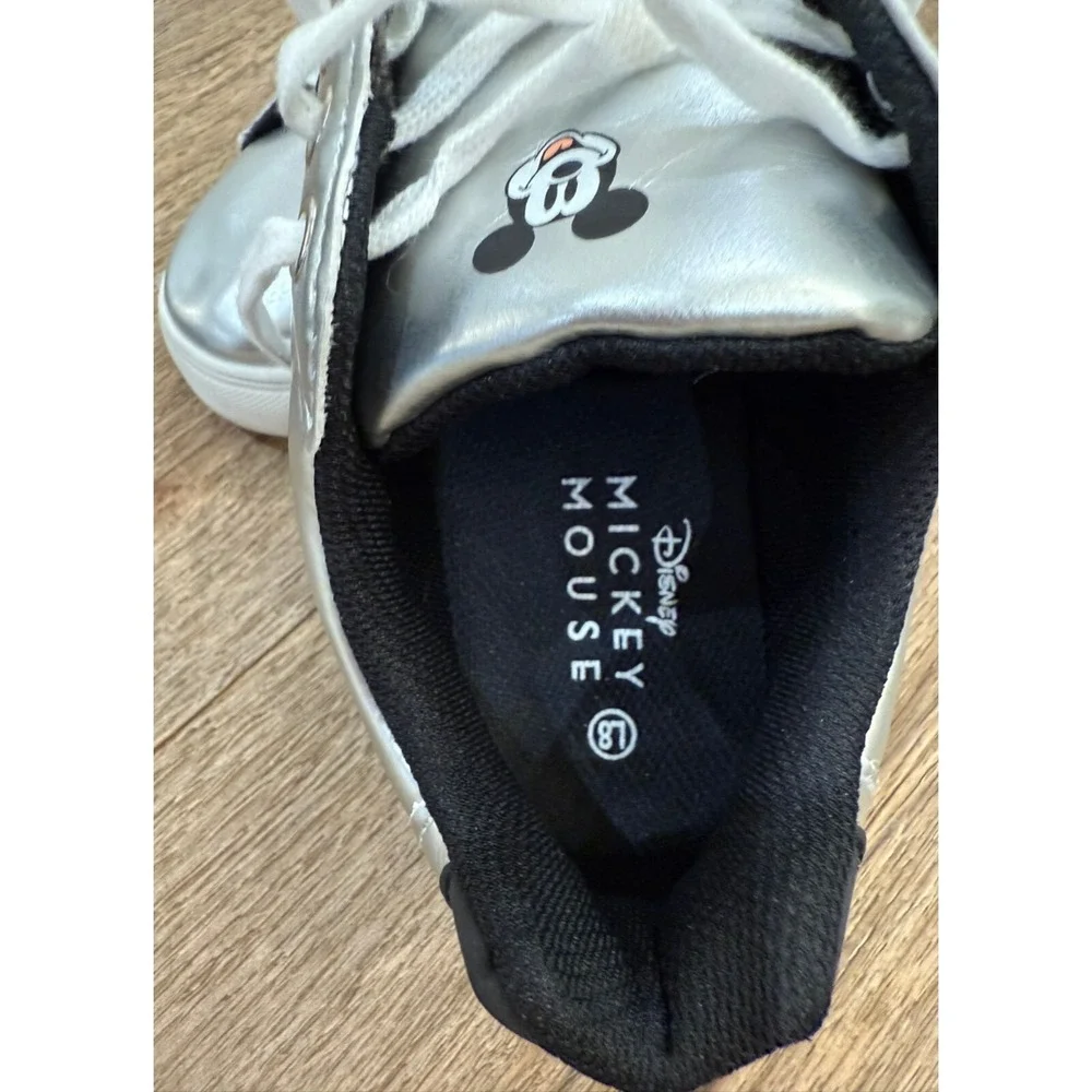 Aldi Disney Mickey Mouse Metallic Silver‎ Black Sneakers Size 8